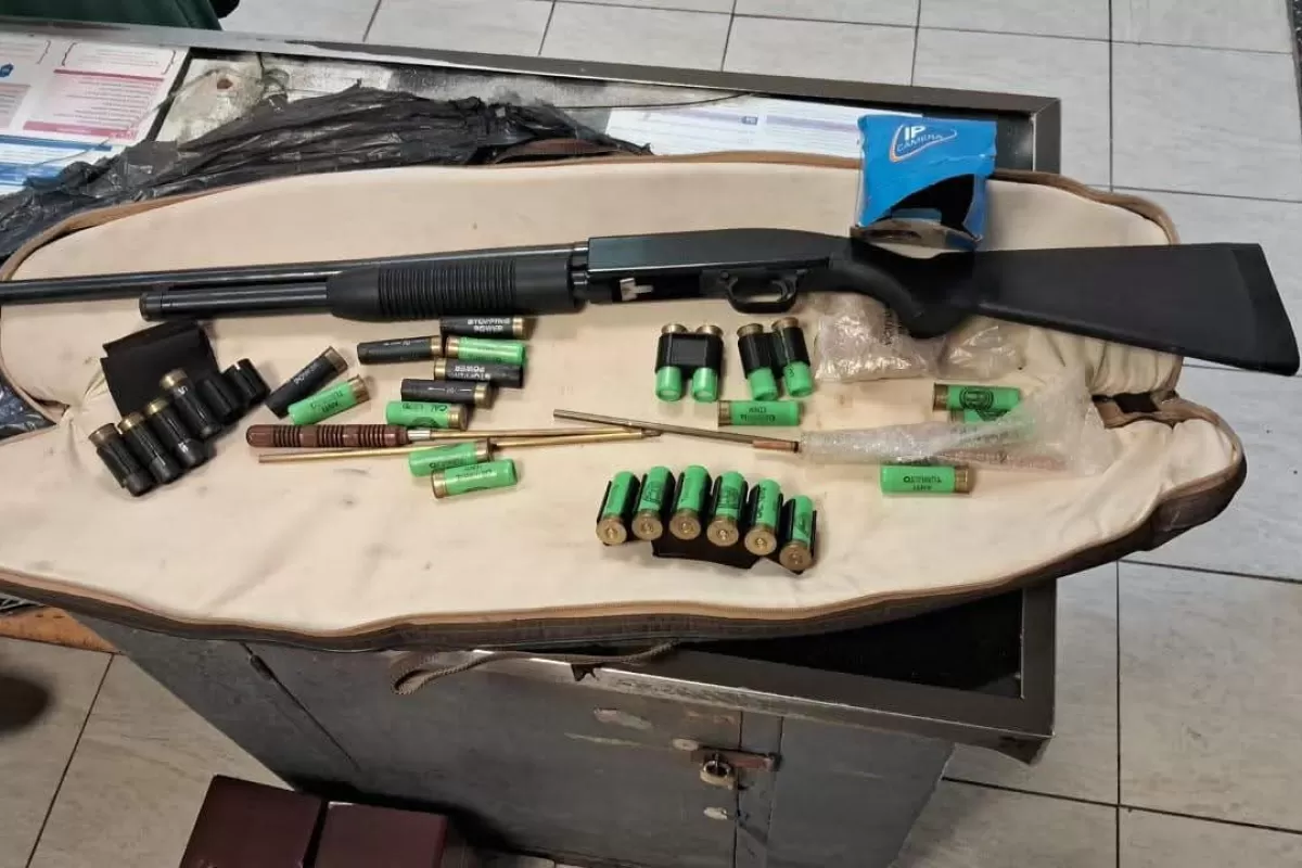 Lan&uacute;s: un hombre esper&oacute; a su ex pareja armado frente a una cl&iacute;nica y termin&oacute; detenido