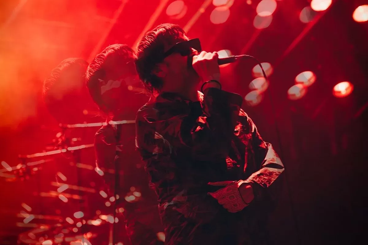 VIDEO | The Strokes estren&oacute; en vivo &ldquo;Going Shopping&rdquo; y anticip&oacute; su pr&oacute;ximo disco