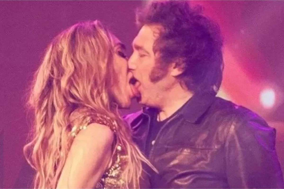 Un consulado argentino promocion&oacute; un show de F&aacute;tima Florez con un correo oficial