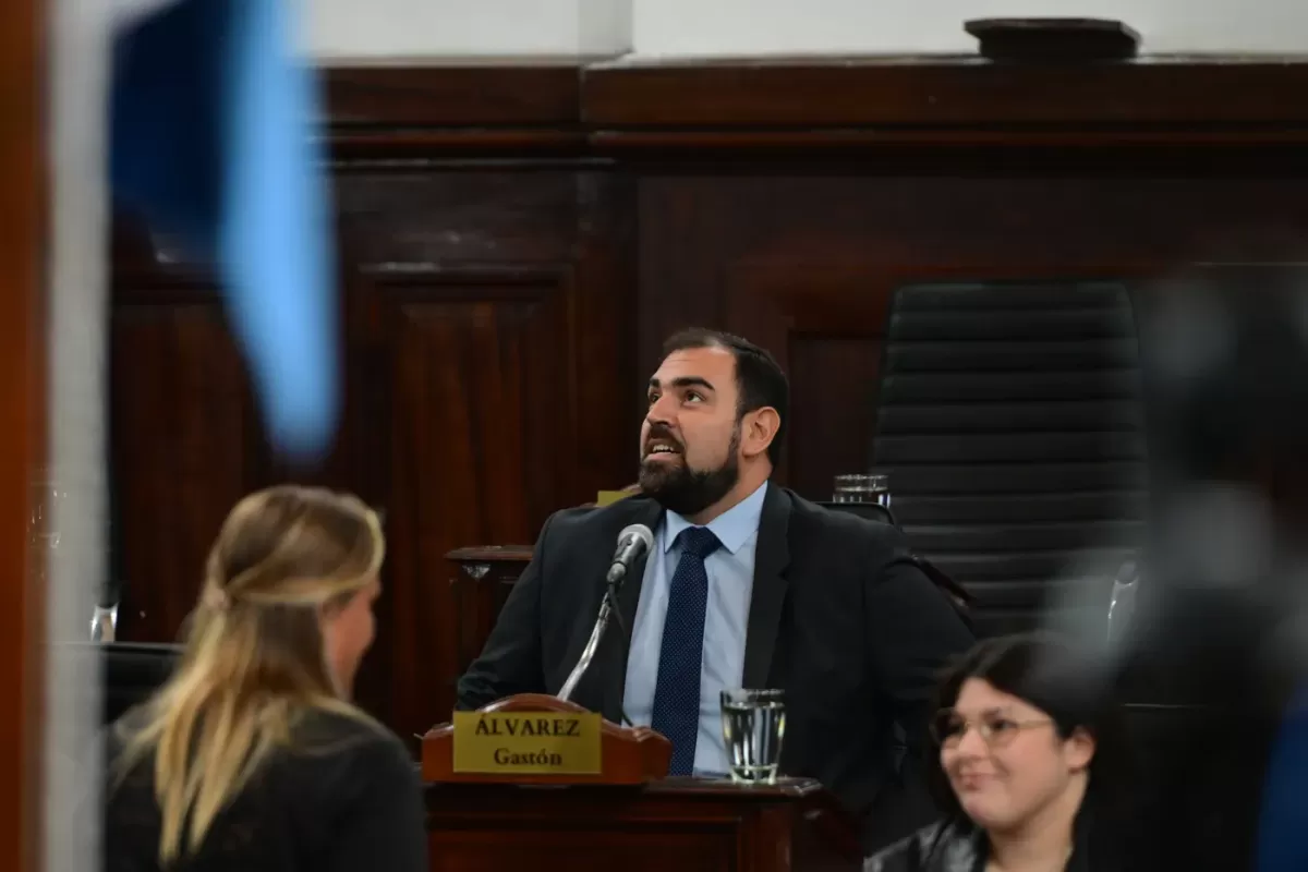 Un concejal libertario de La Plata pidi&oacute; repudiar a Flor Pe&ntilde;a por difundir la fake news sobre el padre de Messi