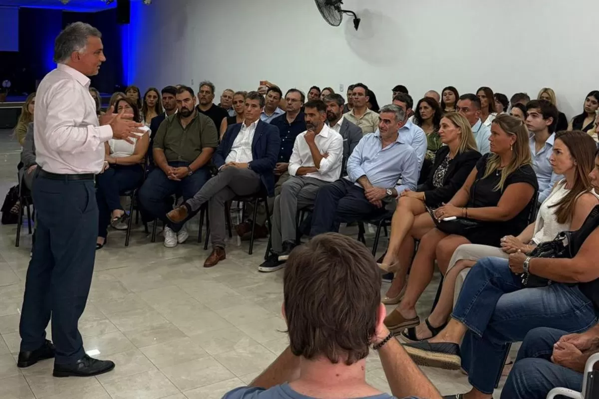 Pareja endureci&oacute; su mensaje en La Plata y marc&oacute; l&iacute;mites dentro de La Libertad Avanza