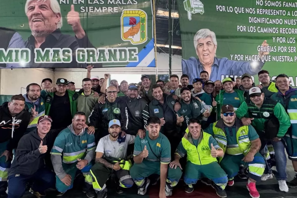 Villa Gesell: Camioneros se atribuy&oacute; la reincorporaci&oacute;n de 45 recolectores tras el conflicto con la empresa Santa Elena