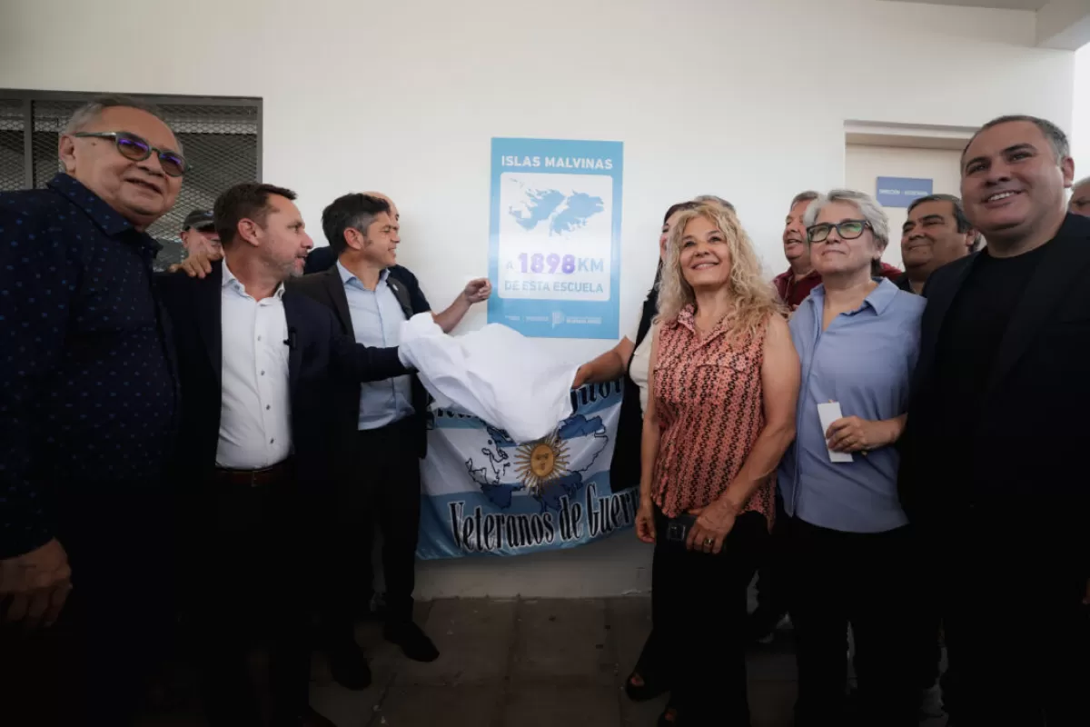 Kicillof inaugur&oacute; obras en Ituzaing&oacute; y defendi&oacute; la inversi&oacute;n educativa en medio del conflicto docente