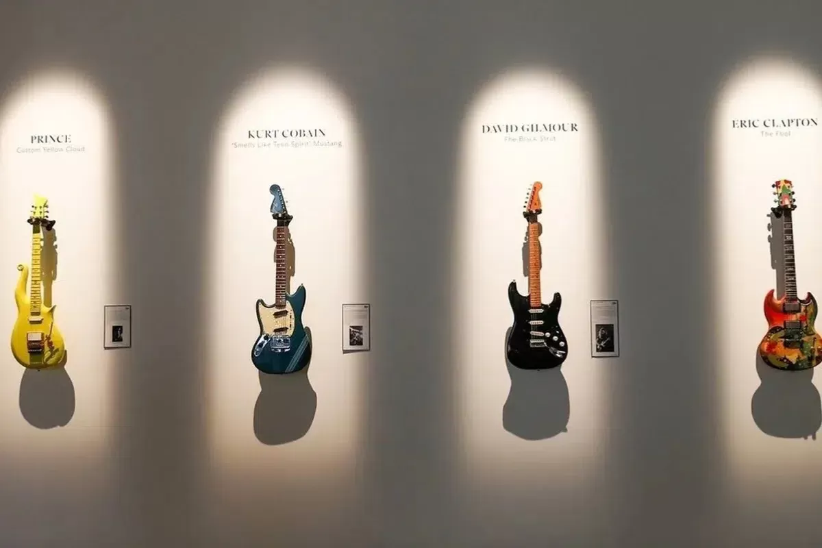 VIDEO | Subastar&aacute;n una guitarra hist&oacute;rica de Kurt Cobain y otras reliquias del rock