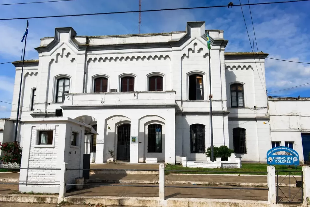 Detuvieron a un penitenciario acusado de vender droga dentro de la c&aacute;rcel de Dolores