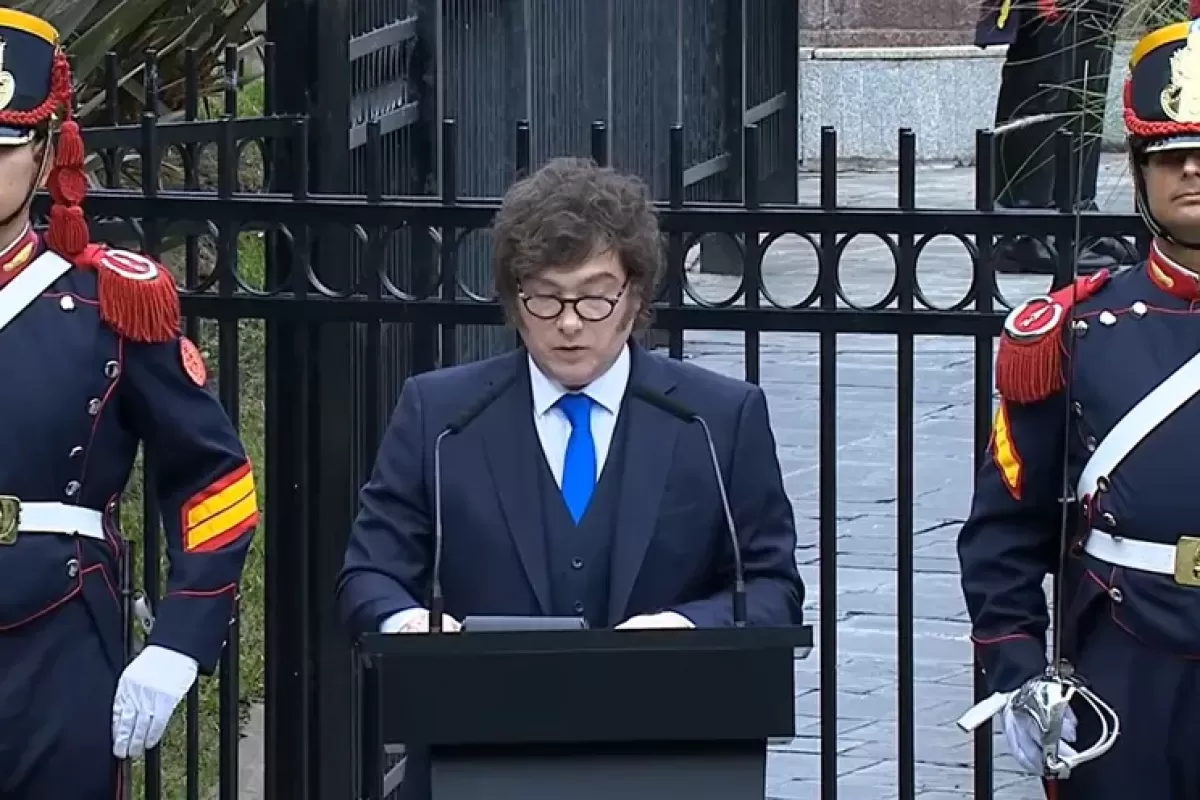 VIDEO | Milei encabez&oacute; el acto por Malvinas en CABA mientras en las redes resurgen sus elogios a Thatcher