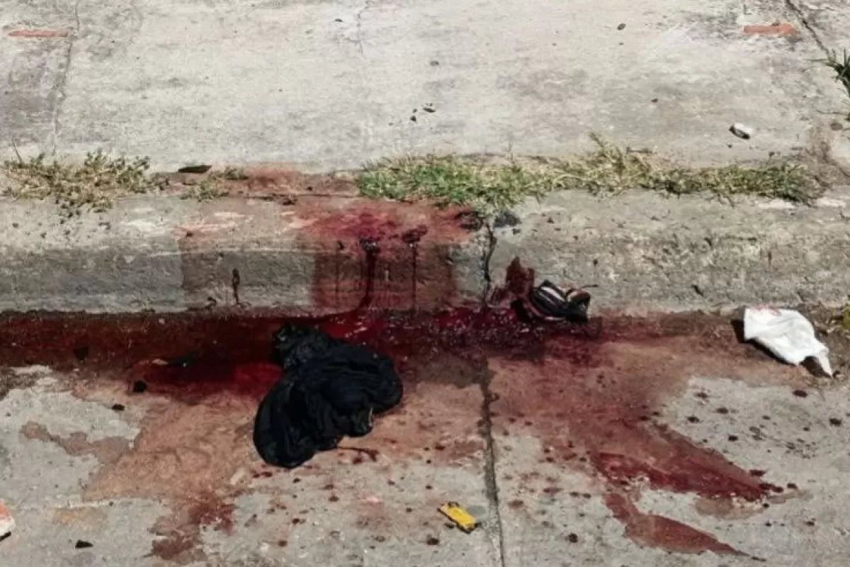 Berisso: dos hombres resultaron heridos tras atacarse con botellas rotas en plena calle