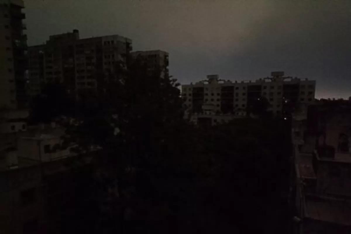 Crece la bronca vecinal tras m&aacute;s de 12 horas sin luz en La Plata en plena ola de calor