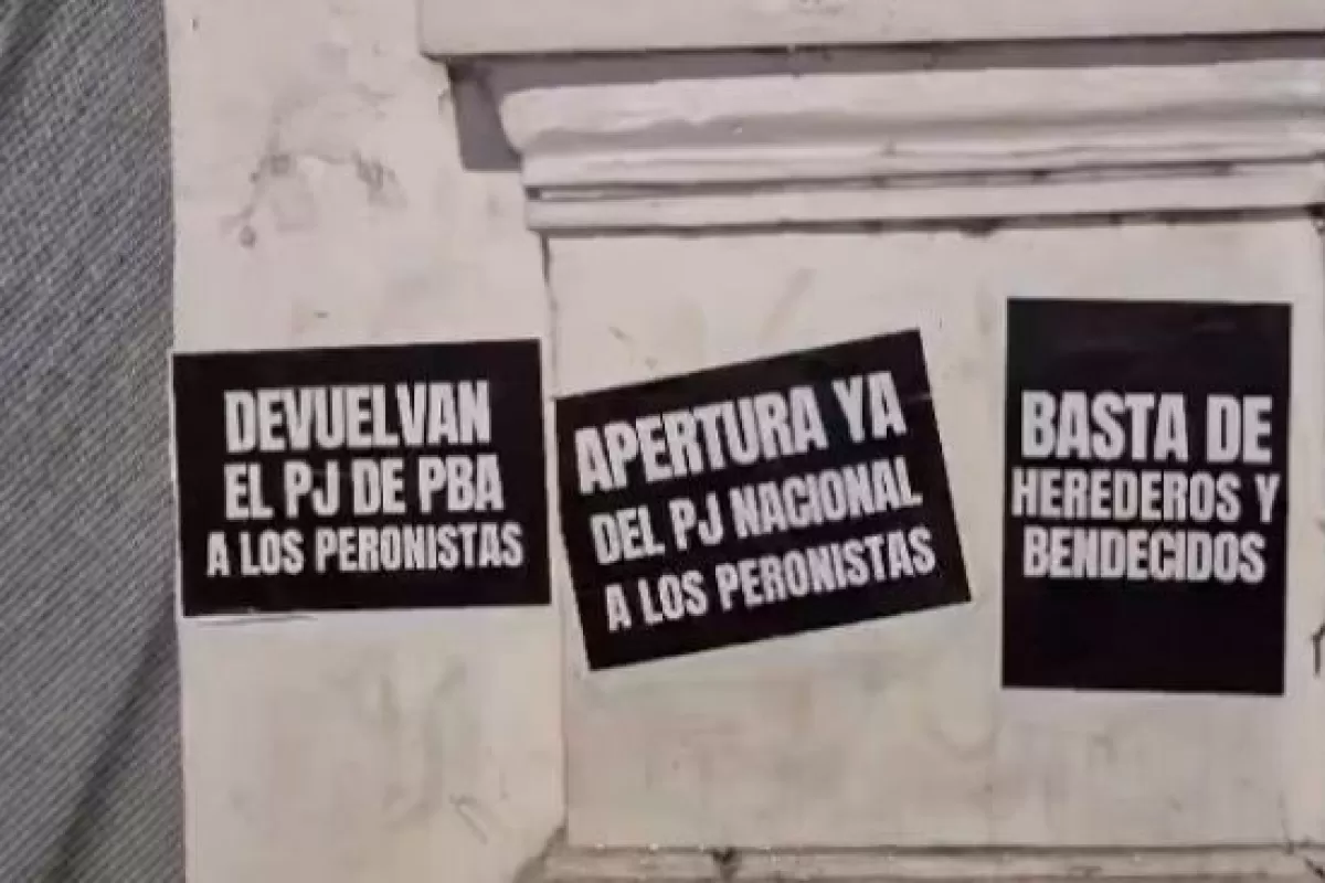 VIDEO | Aperecieron carteles contra Máximo Kirchner en el PJ y se avivó la interna