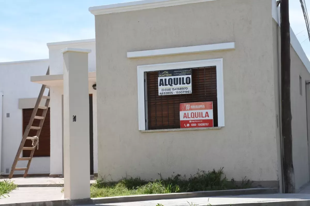 Alquilar se volvi&oacute; inviable: m&aacute;s del 70 por ciento destina casi la mitad de su ingreso y crece el endeudamiento