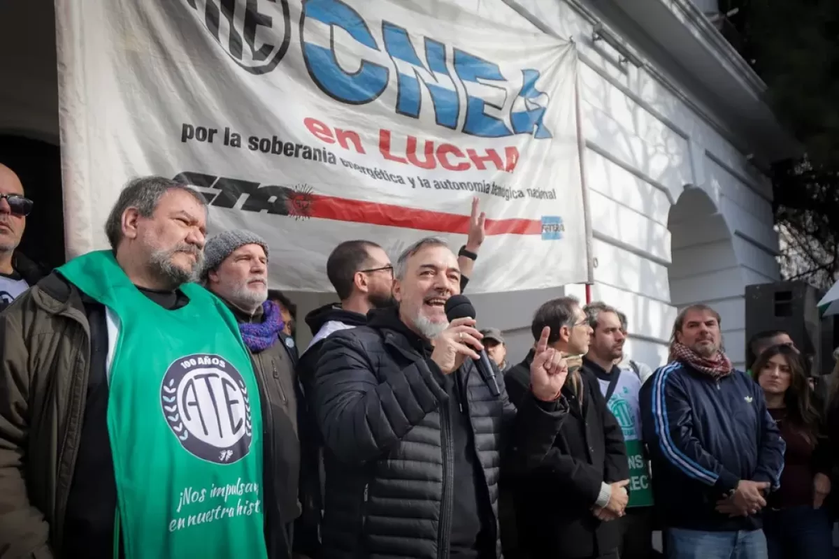 ATE realiza un paro y reclama la reincorporaci&oacute;n de trabajadores despedidos en la CNEA