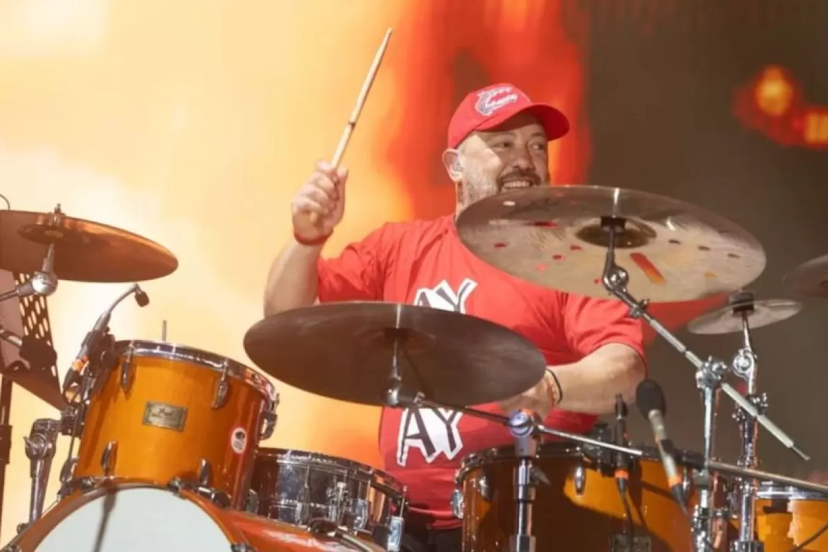 Muri&oacute; Daniel Buira, baterista y fundador de Los Piojos