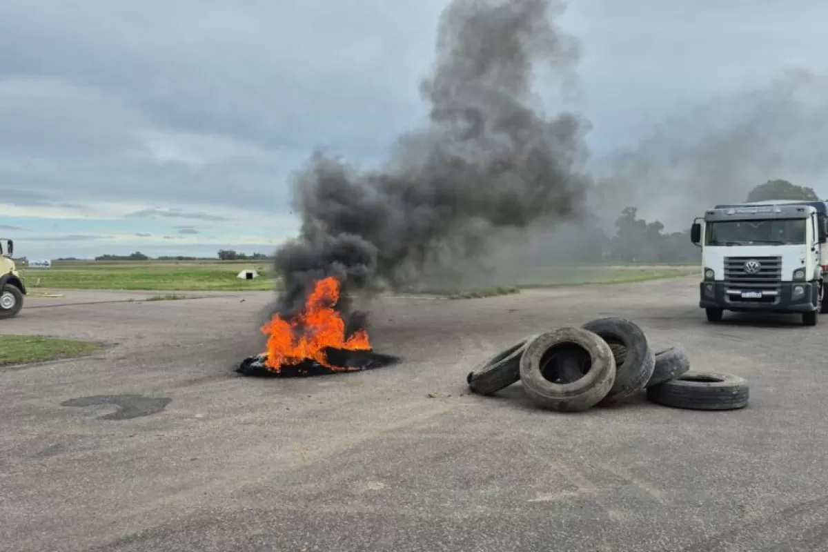 Camioneros amenazan con cortar rutas por la suba del combustible y el fracaso de las negociaciones