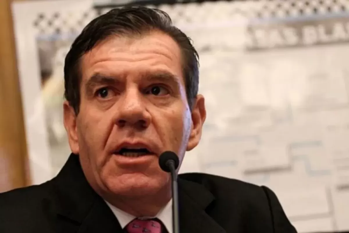 Devoción por el cargo: Montenegro se pidió licencia como intendente de Mar del Plata para asumir como senador