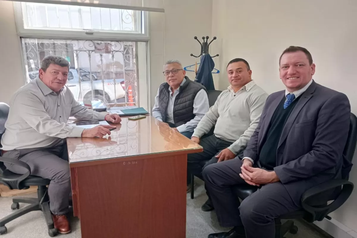 IAPV trabaja en futuras soluciones habitacionales para municipales de Diamante