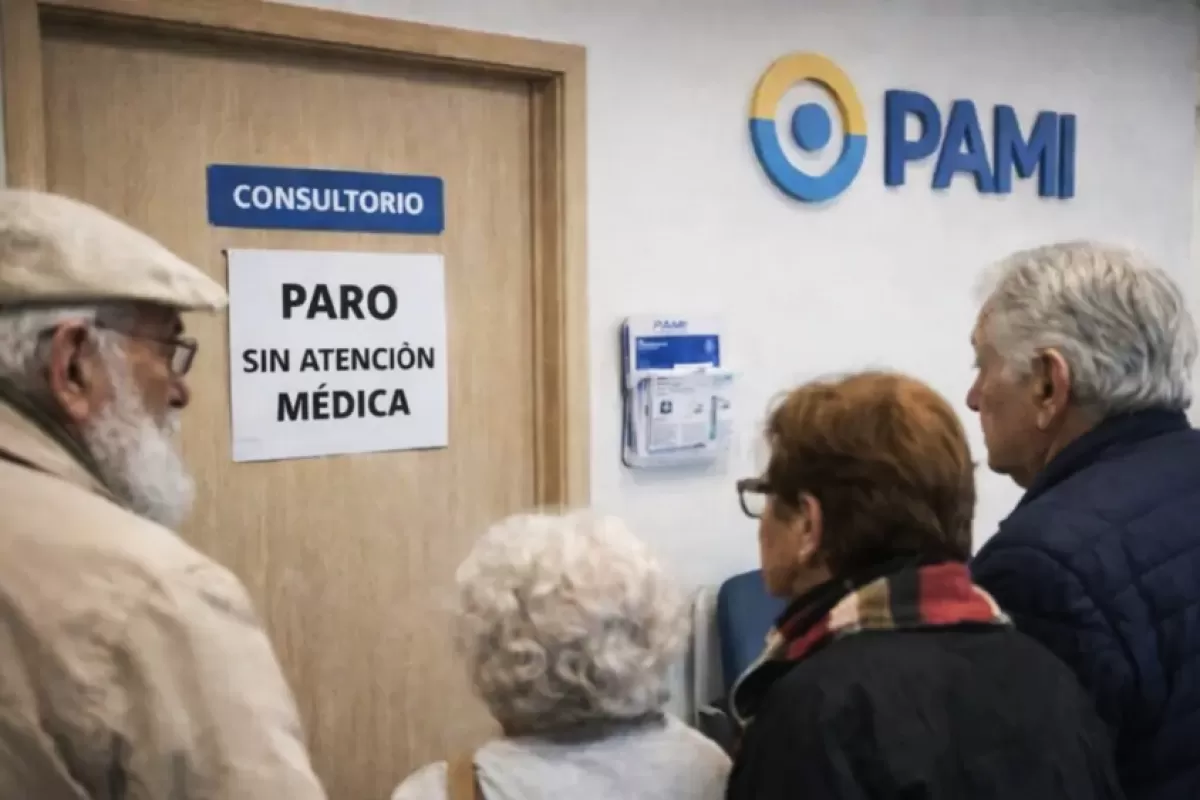 M&eacute;dicos de PAMI iniciaron un paro de 72 horas por cambios en los honorarios