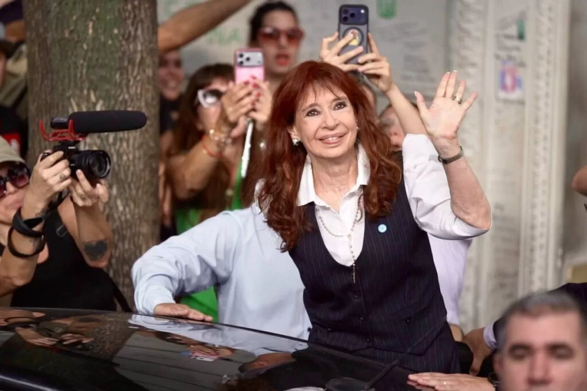 VIDEO | Cristina Kirchner declar&oacute; en Comodoro Py y volvi&oacute; a denunciar persecuci&oacute;n en la causa Cuadernos