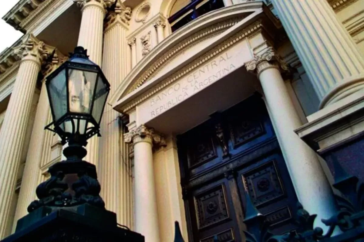 La Bancaria vuelve al paro y crece la tensi&oacute;n por cierres y despidos en entidades financieras