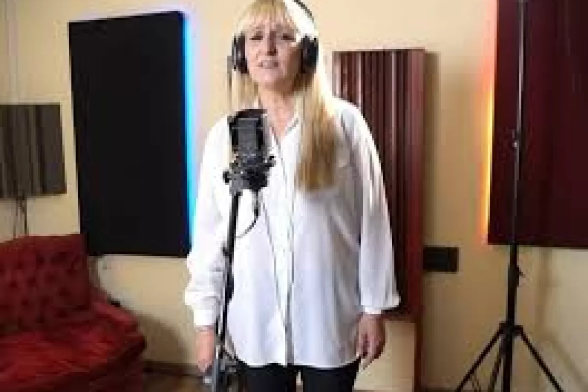 VIDEO | Tras la salida de su primer disco, la cantante platense Vilma Del Giorgio prepara un &aacute;lbum doble que une ra&iacute;ces musicales