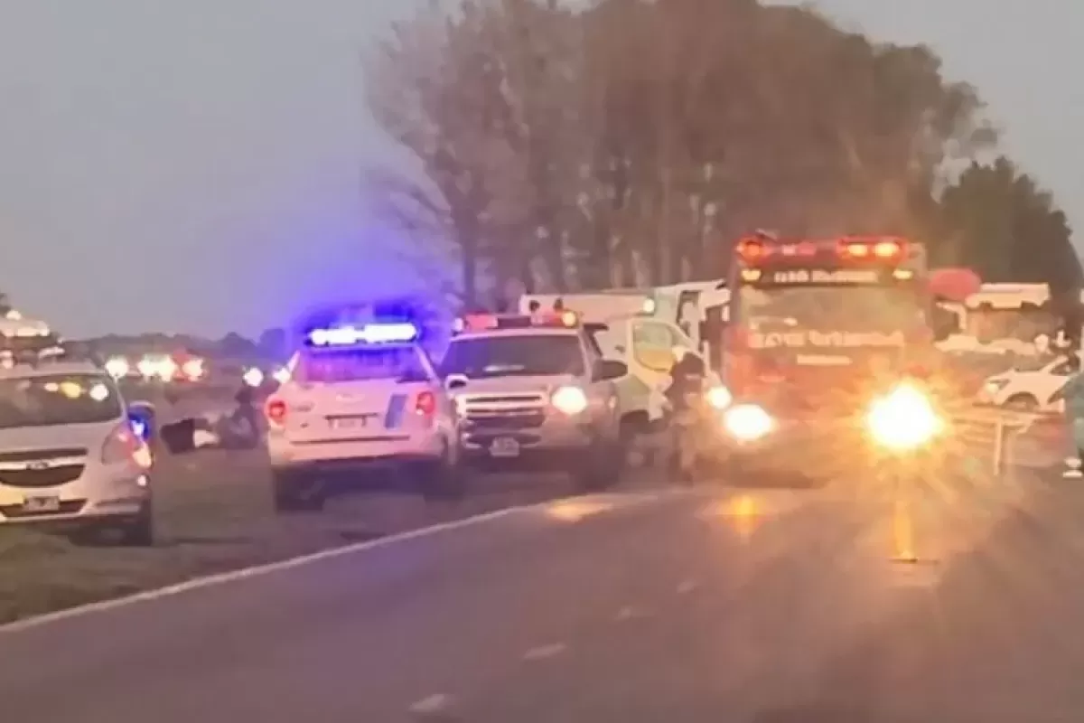 Choque frontal en la ruta 3 en Las Flores dej&oacute; cinco muertos y dos heridos