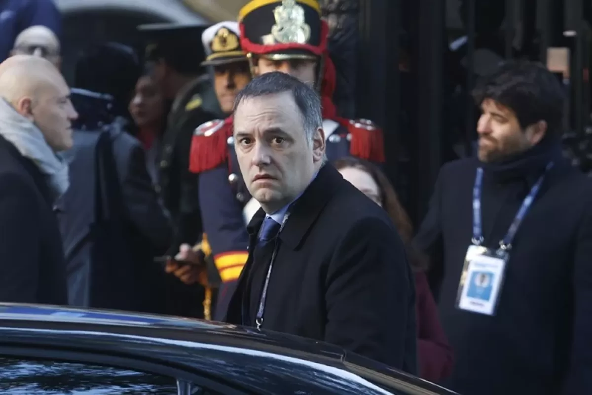 Ins&oacute;lito: Adorni renunci&oacute; y se adjudic&oacute; delitos que nadie hab&iacute;a denunciado