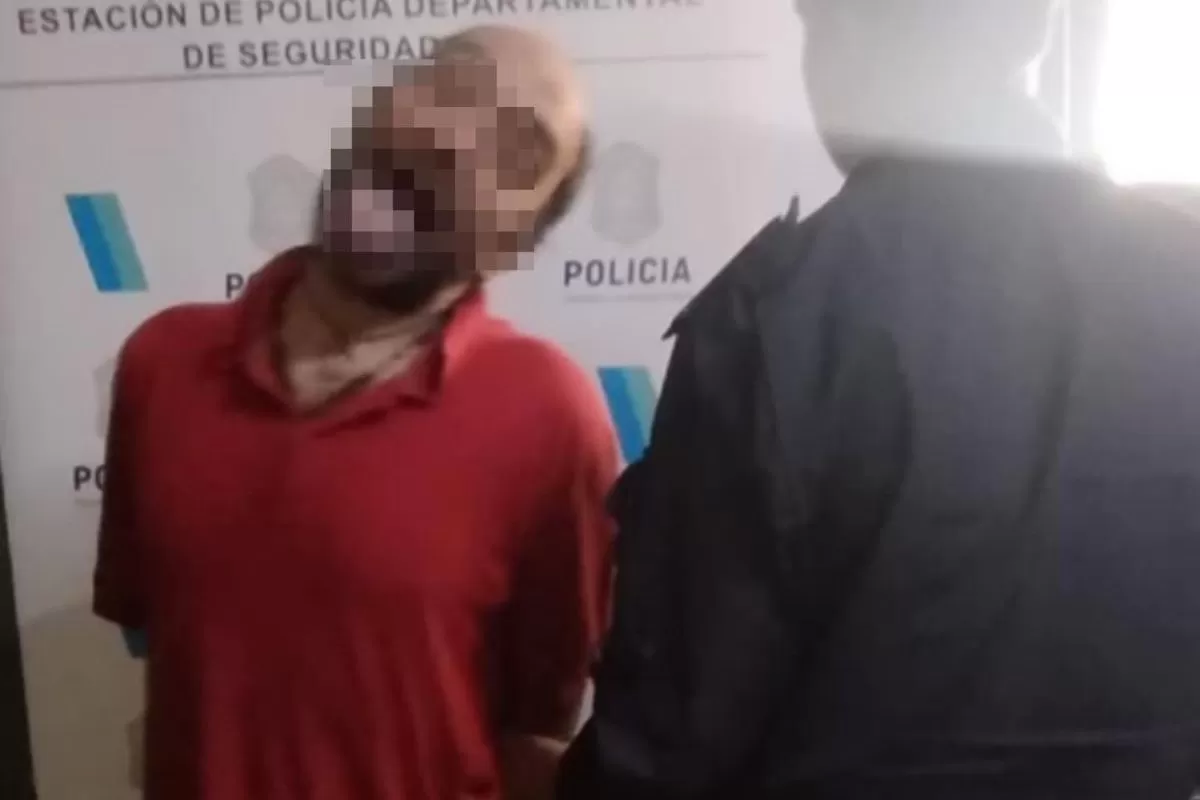 Azul: detuvieron a un hombre por disturbios en la terminal de &oacute;mnibus