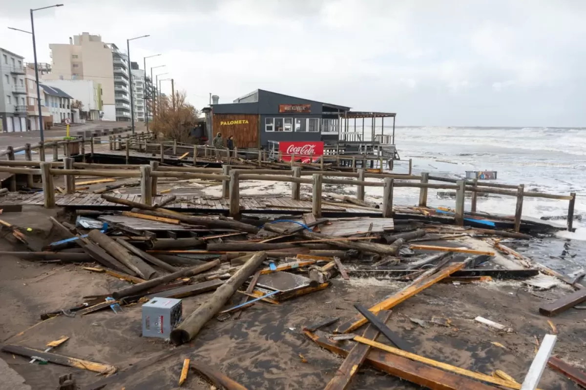 Monte Hermoso qued&oacute; devastada tras el feroz temporal y el municipio pedir&aacute; ayuda a Naci&oacute;n y Provincia