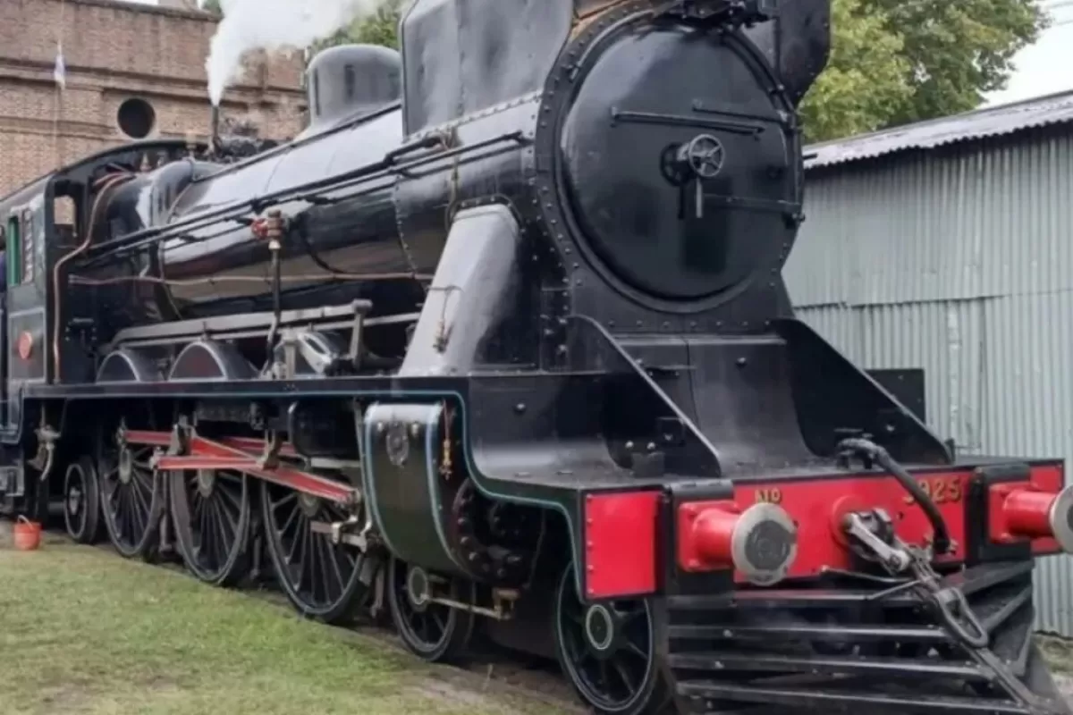 VIDEO | Una locomotora de 1927 volvi&oacute; a circular y emocion&oacute; a tres pueblos