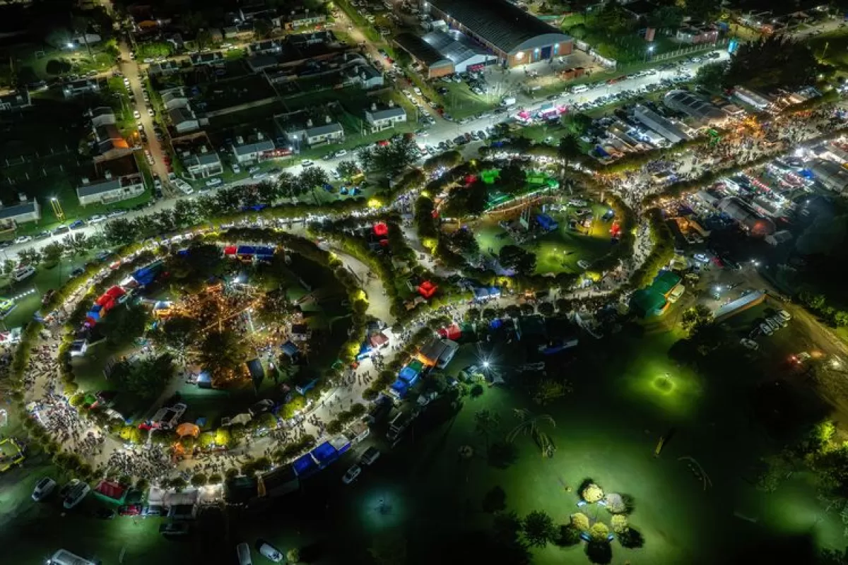 La Fiesta Nacional de la Guitarra confirm&oacute; su programaci&oacute;n 2026 en Dolores