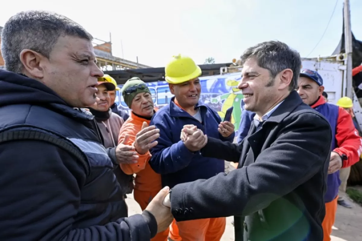 Axel Kicillof visitó Florencio Varela y advirtió que la Argentina atraviesa una “emergencia laboral, alimentaria y social”