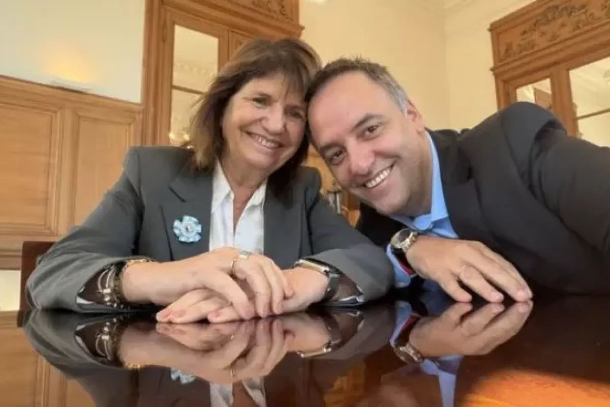 VIDEO | Interna en el Gobierno nacional: Bullrich apur&oacute; a Adorni para que presente su declaraci&oacute;n jurada