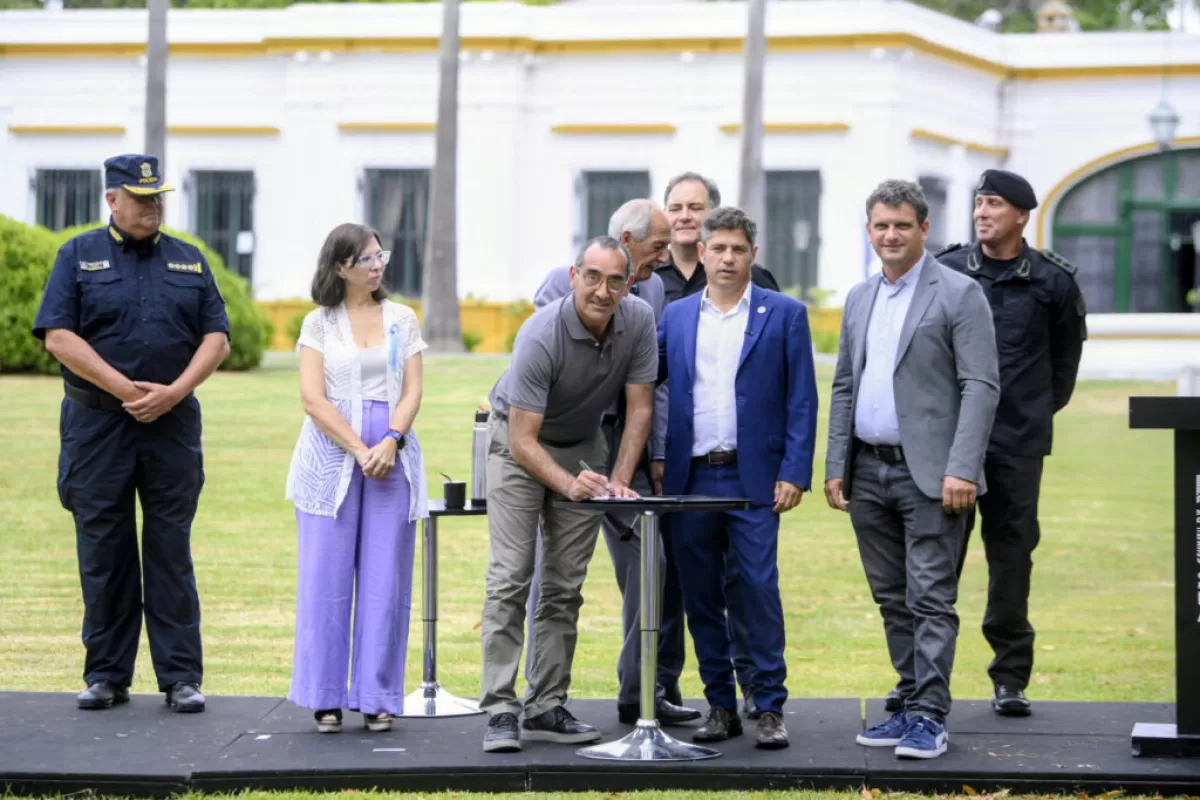 El intendente camporista de Azul recibir&aacute; asistencia de Kicillof para completar el pago del aguinaldo adeudado