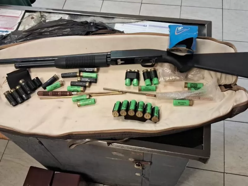 Lan&uacute;s: un hombre esper&oacute; a su ex pareja armado frente a una cl&iacute;nica y termin&oacute; detenido