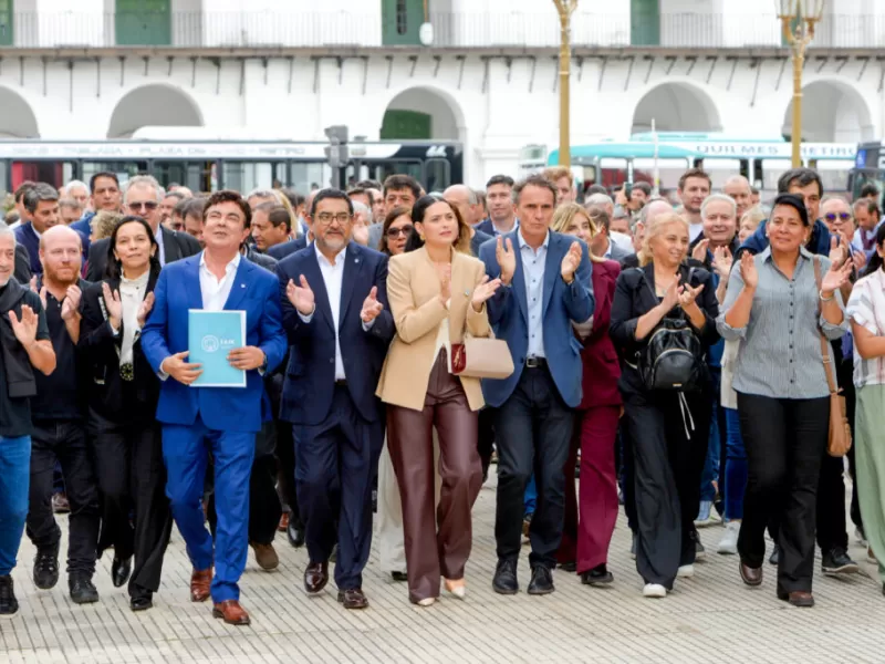 Intendentes avanzar&aacute;n ante Naci&oacute;n para exigir fondos alimentarios