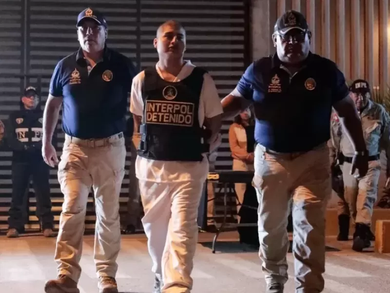 Extraditaron a &ldquo;Peque&ntilde;o J&rdquo; y lo indagan por el brutal triple femicidio de Florencio Varela