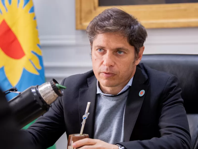 Kicillof junt&oacute; a su mesa chica para medir el costo pol&iacute;tico de lanzarse por la presidencia del PJ