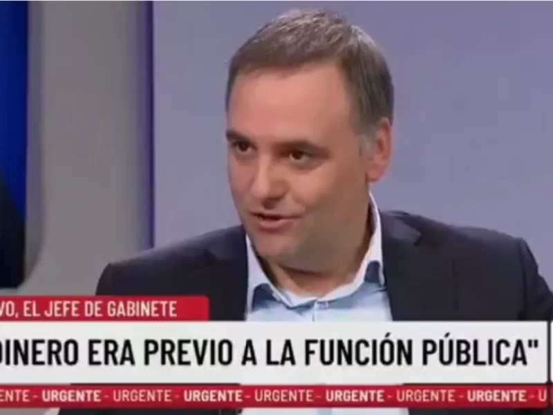 VIDEO | Adorni intent&oacute; justificar medio mill&oacute;n de d&oacute;lares con explicaciones absurdas: &ldquo;Me lo guard&eacute; como un trofeo&rdquo;