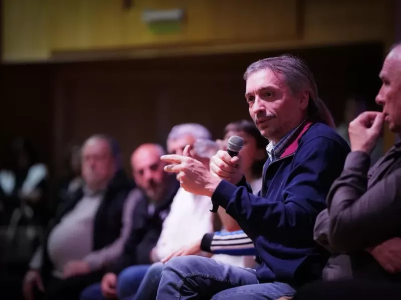 M&aacute;ximo Kirchner en Santa Fe: carg&oacute; contra Milei, reclam&oacute; un nuevo fondo sojero y pidi&oacute; una respuesta pol&iacute;tica unificada