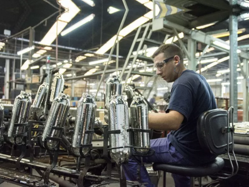 La industria perdi&oacute; m&aacute;s de 100.000 empleos y advierten sobre un fuerte deterioro del entramado productivo