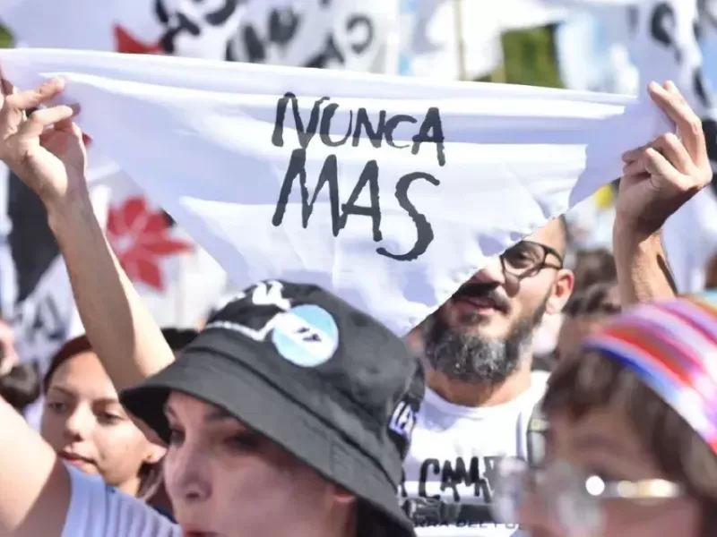 Organizaciones marchar&aacute;n a Plaza de Mayo en un nuevo aniversario del golpe de 1976