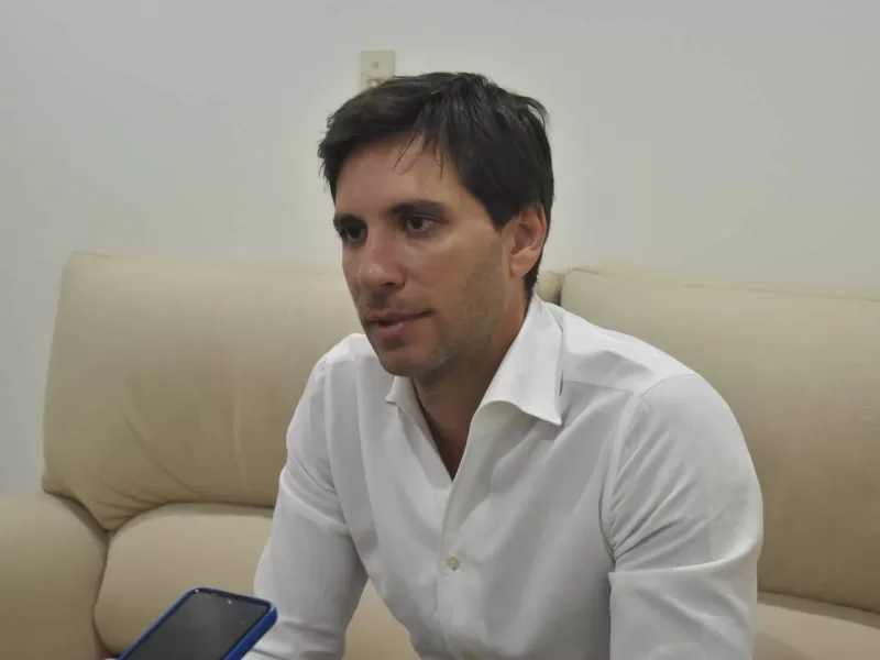 San Nicol&aacute;s: Passaglia insult&oacute;, escrach&oacute; a menores y us&oacute; el vandalismo para hacer campa&ntilde;a punitiva