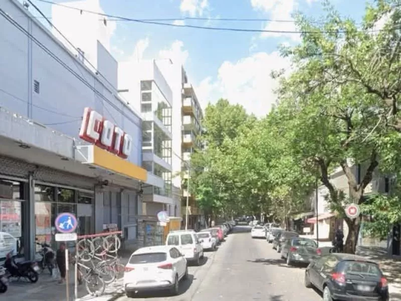 Persiguieron a un ni&ntilde;o de 11 a&ntilde;os en pleno centro de La Plata y buscan a los ocupantes de un auto