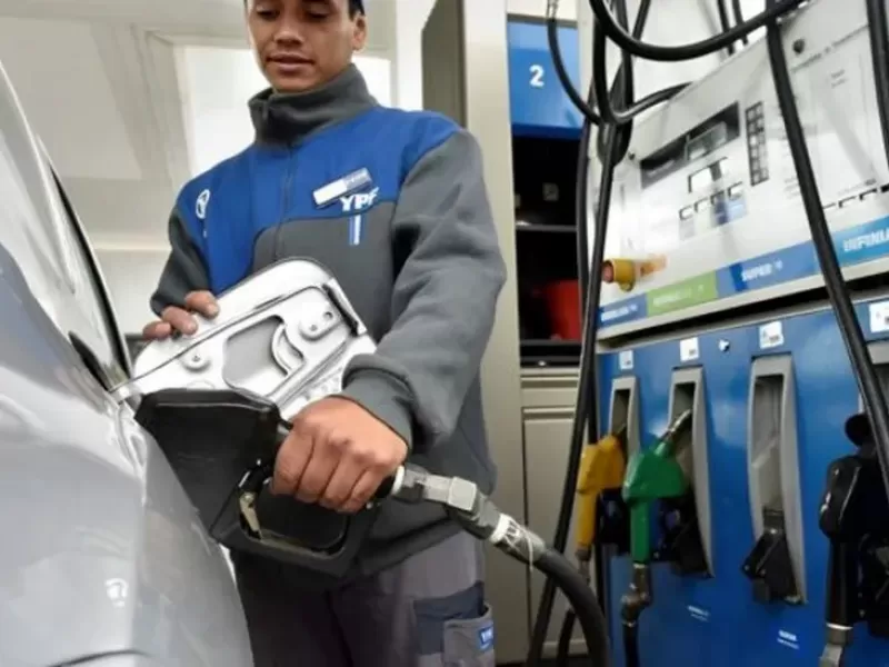 Pinamar elimin&oacute; la tasa vial que encarec&iacute;a el precio de los combustibles