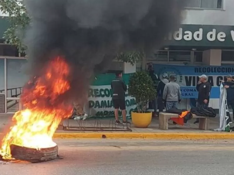 Caos en Villa Gesell: protesta de Camioneros bloque&oacute; el centro y agrav&oacute; el conflicto por la basura