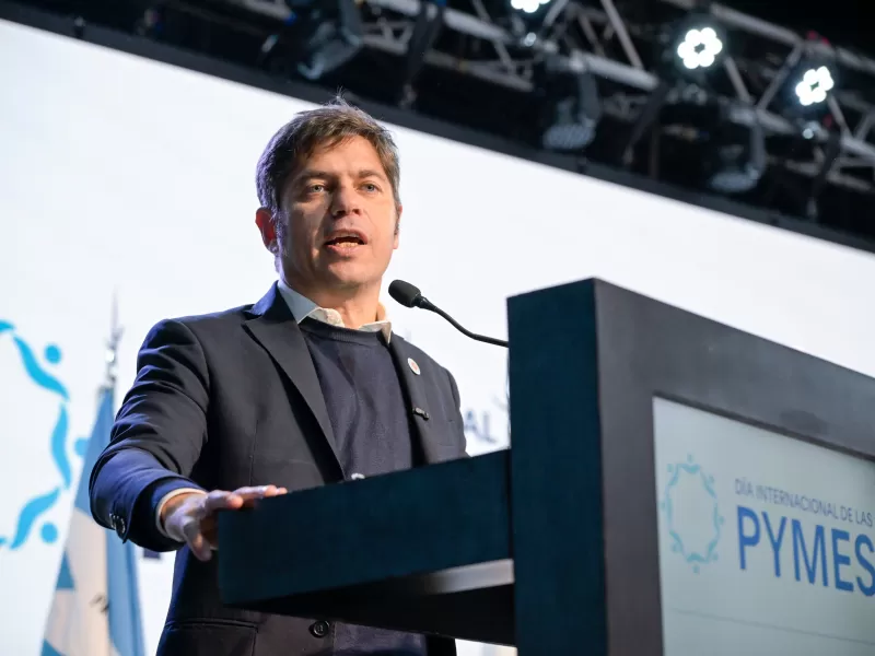 Kicillof carg&oacute; contra Milei ante empresarios y advirti&oacute; sobre una profunda crisis productiva