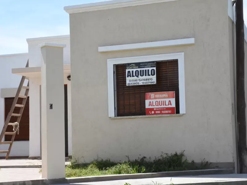 Alquilar se volvi&oacute; inviable: m&aacute;s del 70 por ciento destina casi la mitad de su ingreso y crece el endeudamiento