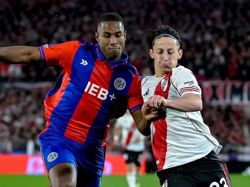 River acelera por Roma&ntilde;a, pero San Lorenzo resiste en medio del esc&aacute;ndalo institucional