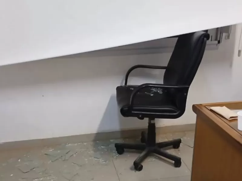 Florencio Varela: violentos ataques al tribunal tras un veredicto de no culpabilidad por la muerte de una joven