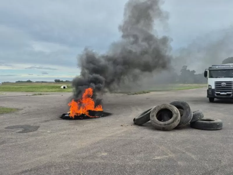 Camioneros amenazan con cortar rutas por la suba del combustible y el fracaso de las negociaciones