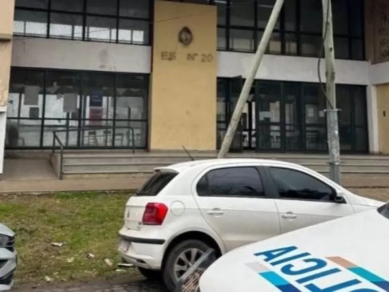 Una caldera explot&oacute; en una escuela de Florencio Varela y evacuaron el edificio durante el horario de clases